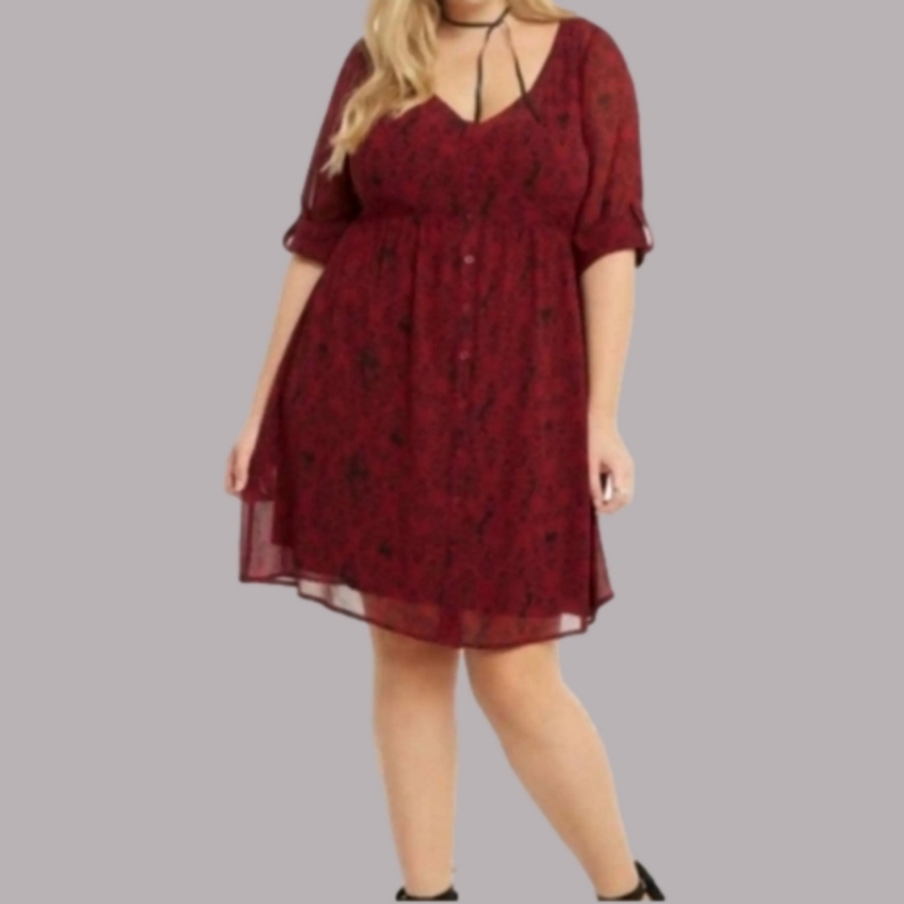 Torrid Disney Female Villains Dress Size 4 (26) Burgundy and Black (NWT)